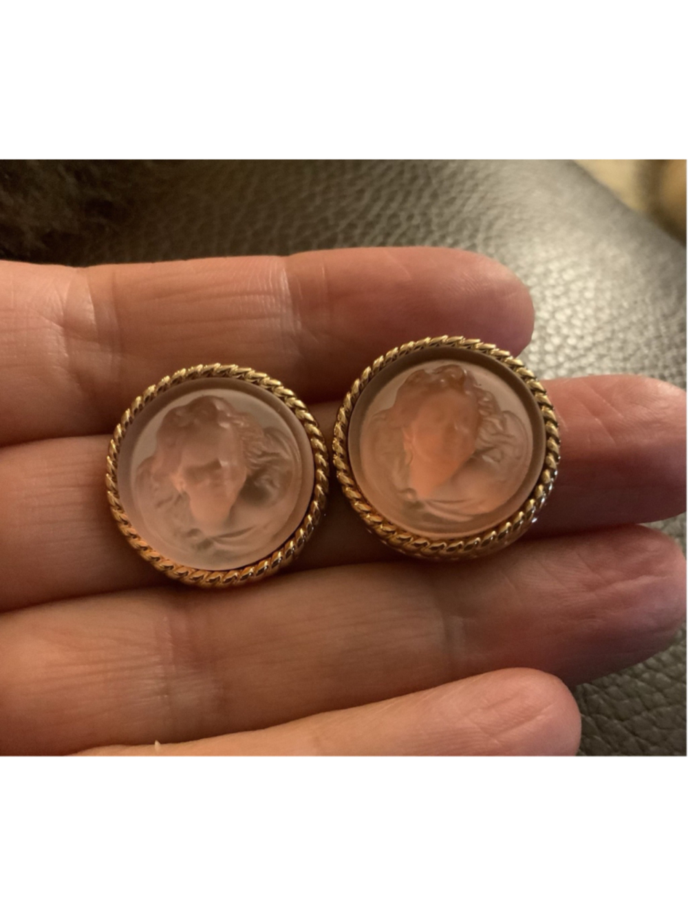 Goddess Lucite VTG Angel Earrings Cameo Portrait Gold Museum Frosted Victorian - Picture 5 of 7